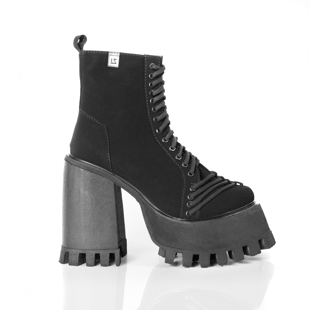 RIOT  BOOTS (6732786761895)